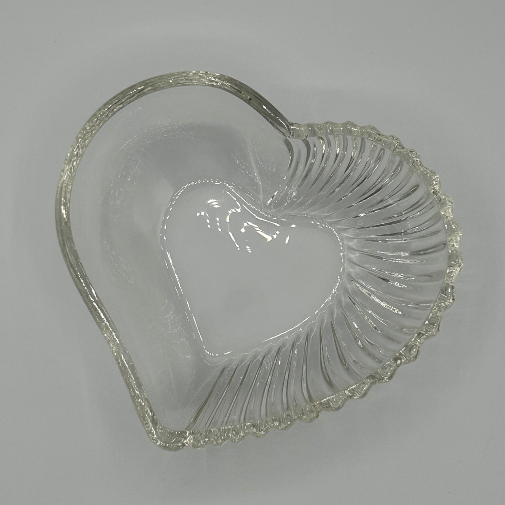 Vintage Clear Glass Heart Shell Shaped Ribbed Trinket Jewelry Dish Candy Bowl